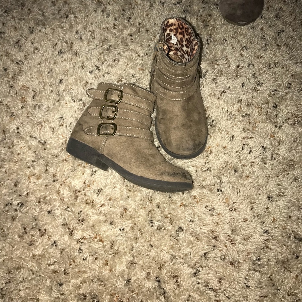 Toddler booties